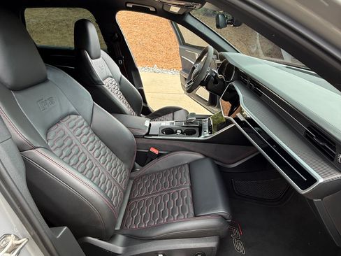 Used 2022 Audi RS 6 AWD/4WD image 15