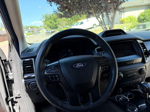 Used 2022 Ford Ranger Lariat w/ Tremor Off-Road Package AWD/4WD image 26