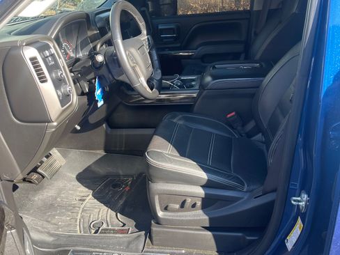 Used 2015 GMC Sierra 2500 Denali w/ Duramax Plus Package image 12