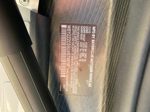 Used 2016 BMW i8 image 19