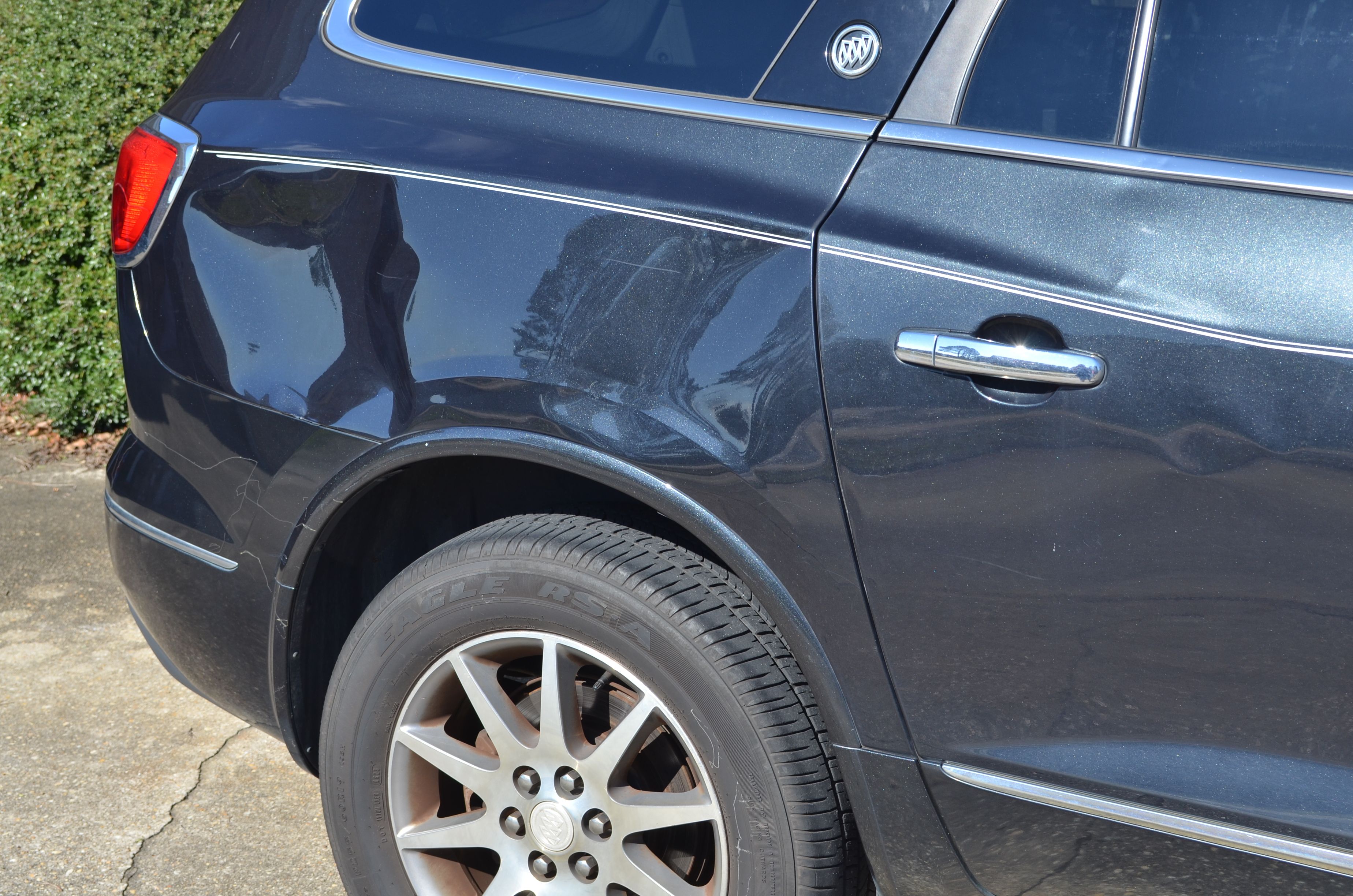 Used 2015 Buick Enclave Leather FWD image 6