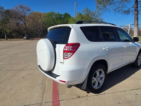 Used 2012 Toyota RAV4 Sport Utility 4D w/ Upgrade Value Pkg image 2