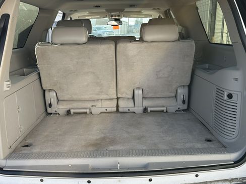 Used 2007 GMC Yukon XL SLT w/ SLT Preferred Equipment Group image 10