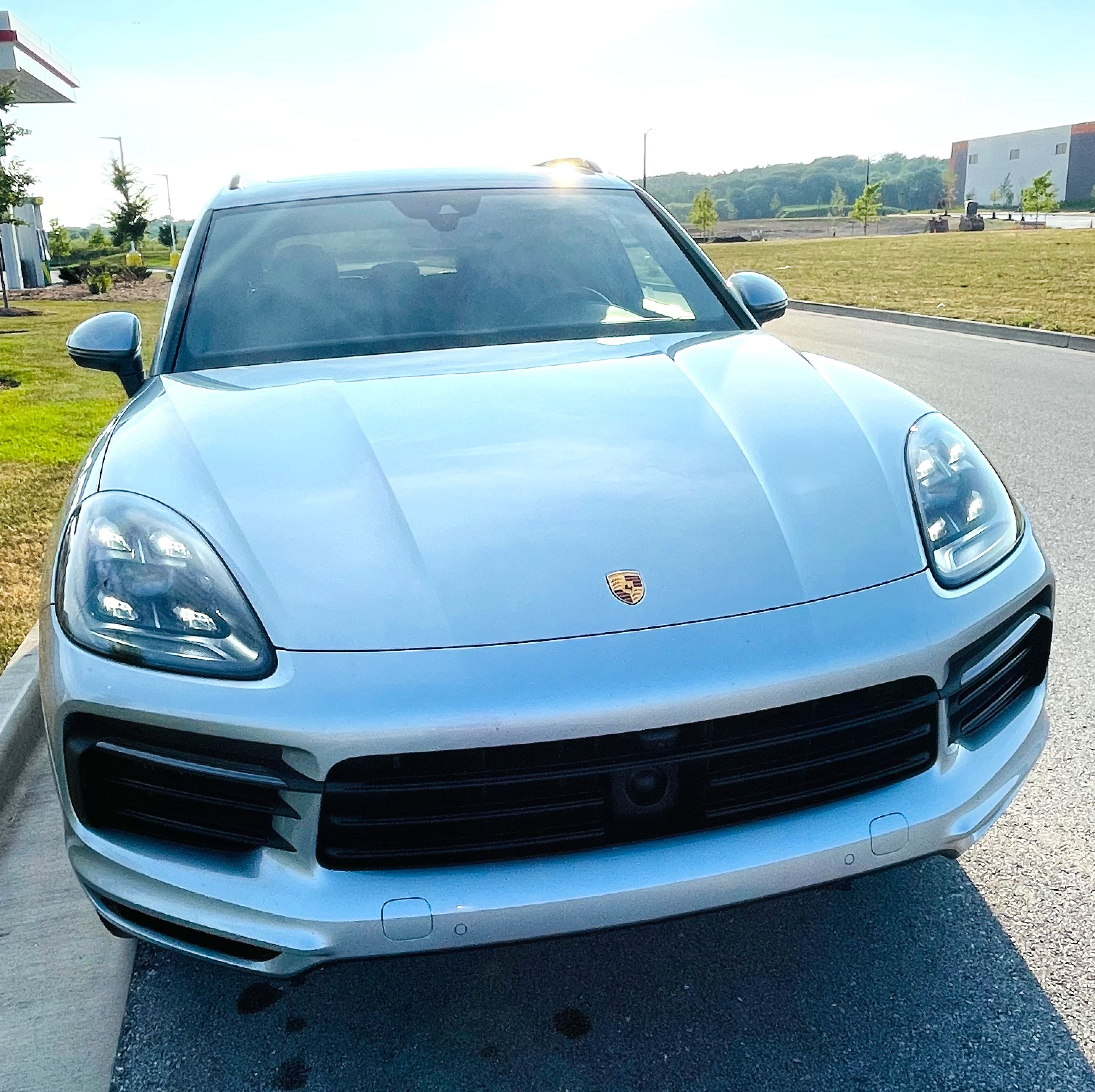 Used 2021 Porsche Cayenne S AWD/4WD image 9