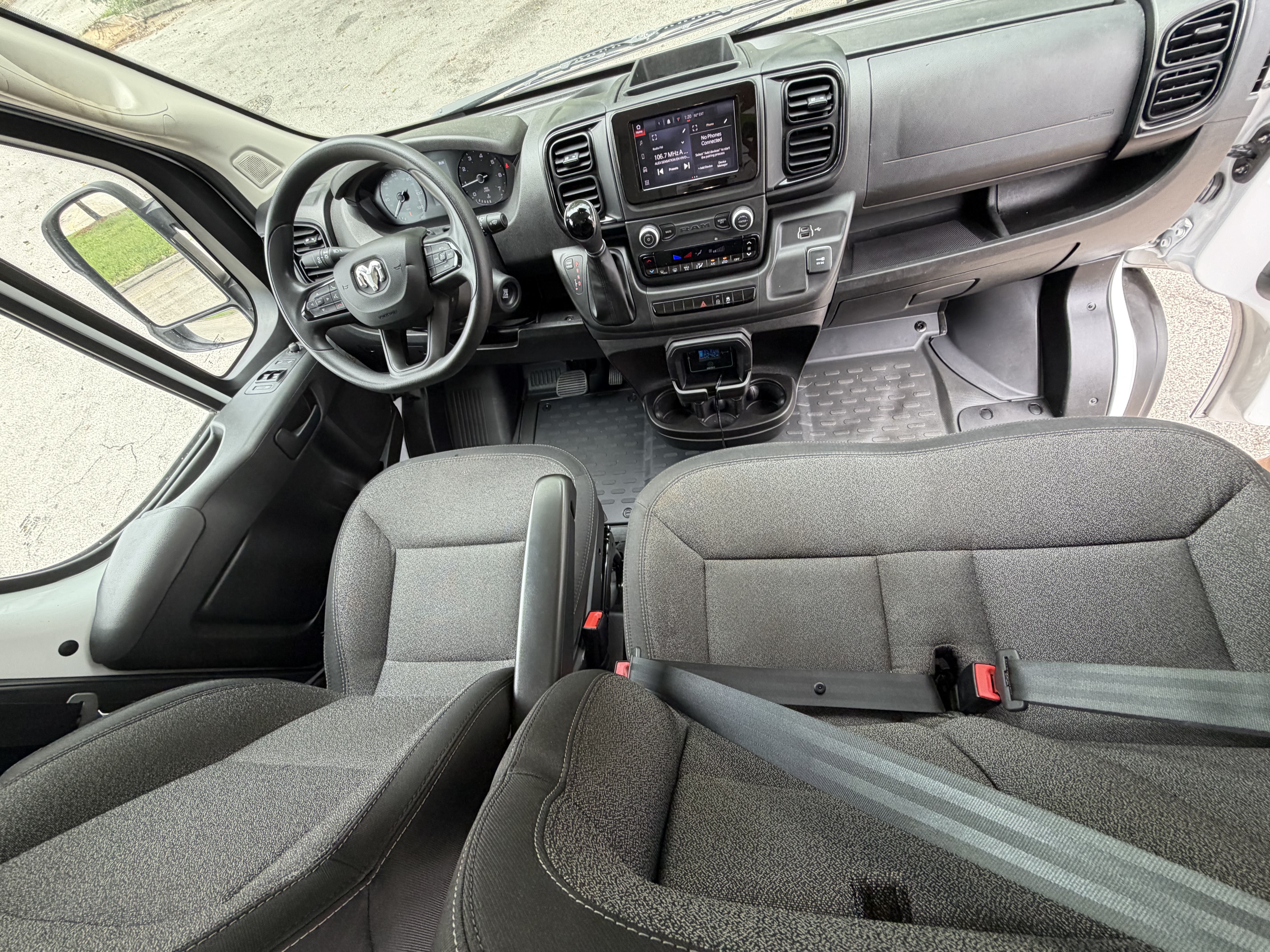 Used 2023 RAM ProMaster 2500 w/ Interior LED Lighting Group FWD image 11