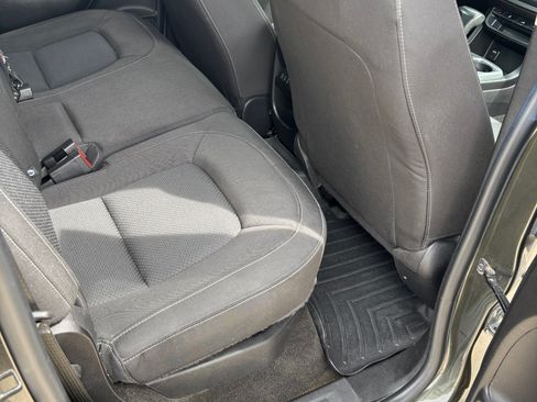 Used 2018 Chevrolet Colorado LT w/ LT Convenience Package image 11