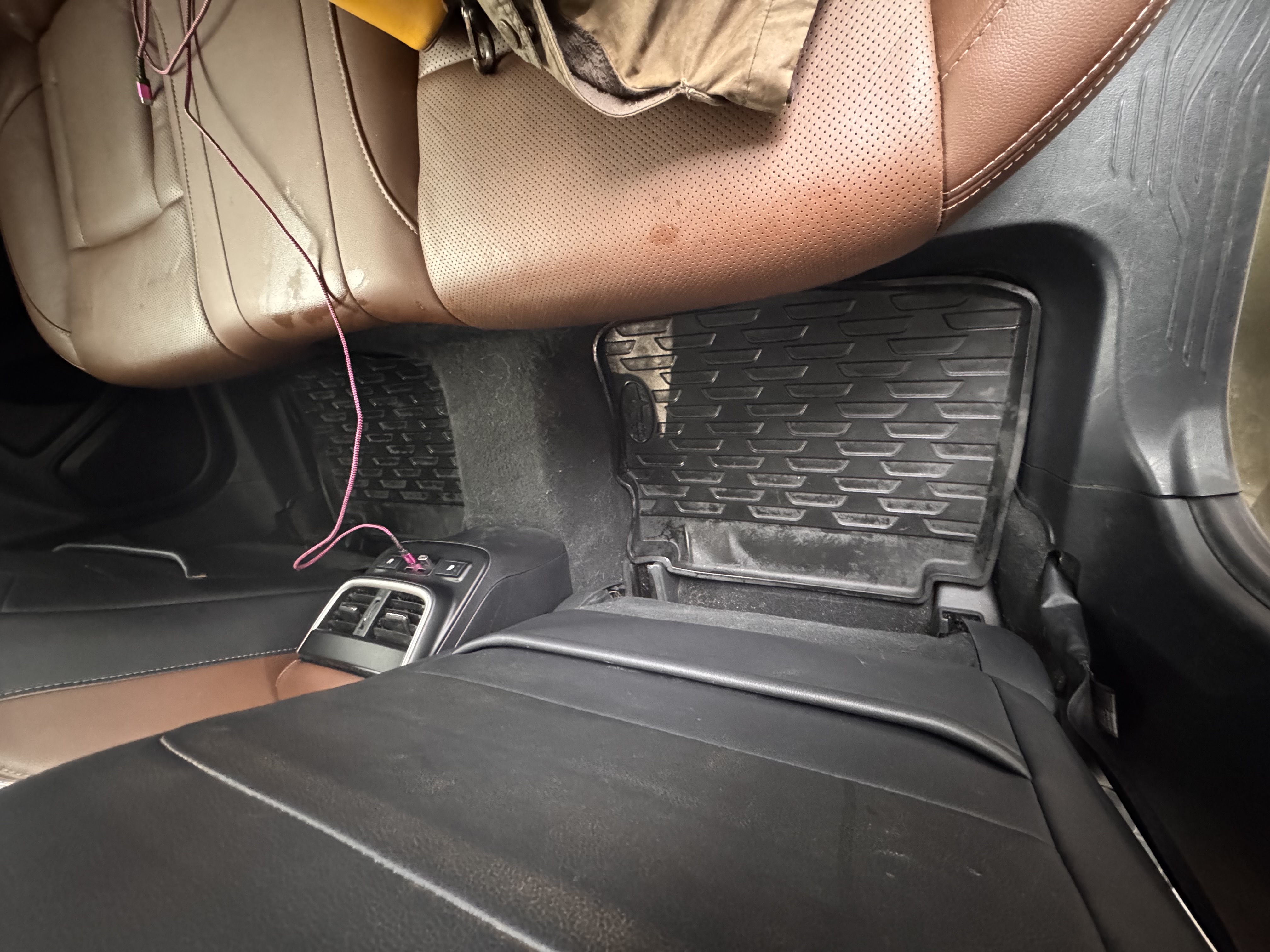 Used 2020 Subaru Outback Touring XT AWD/4WD image 14