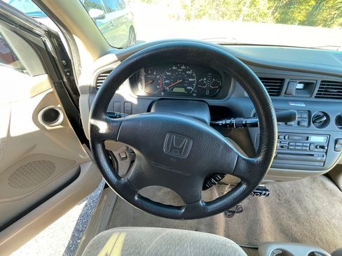 Used 2000 Honda Odyssey LX image 13