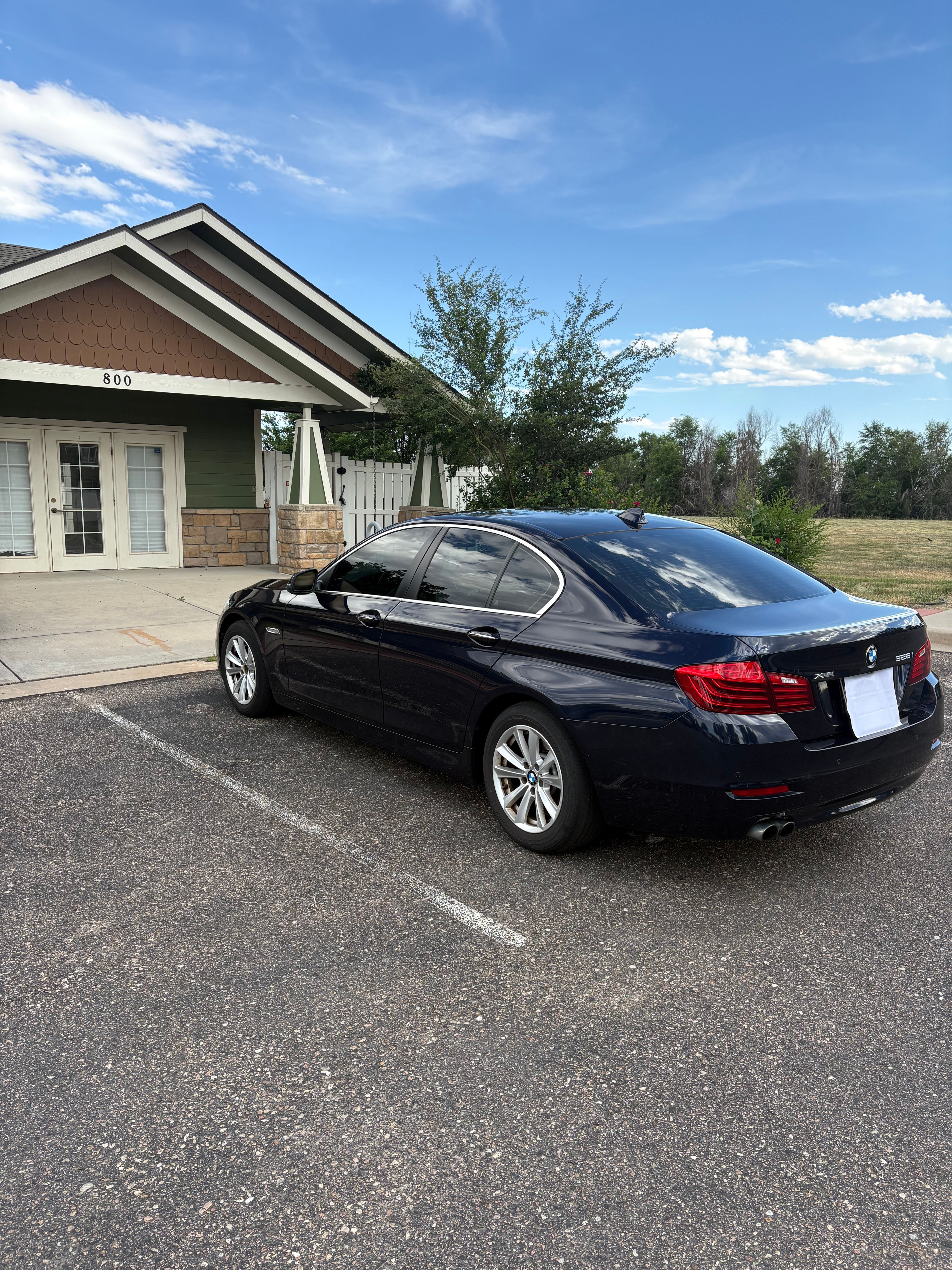 Used 2015 BMW 528i xDrive Sedan AWD/4WD image 6