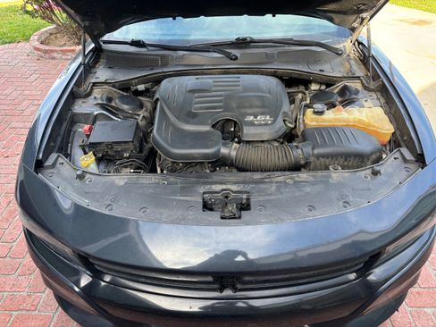 Used 2016 Dodge Charger SXT w/ Rallye Group image 10