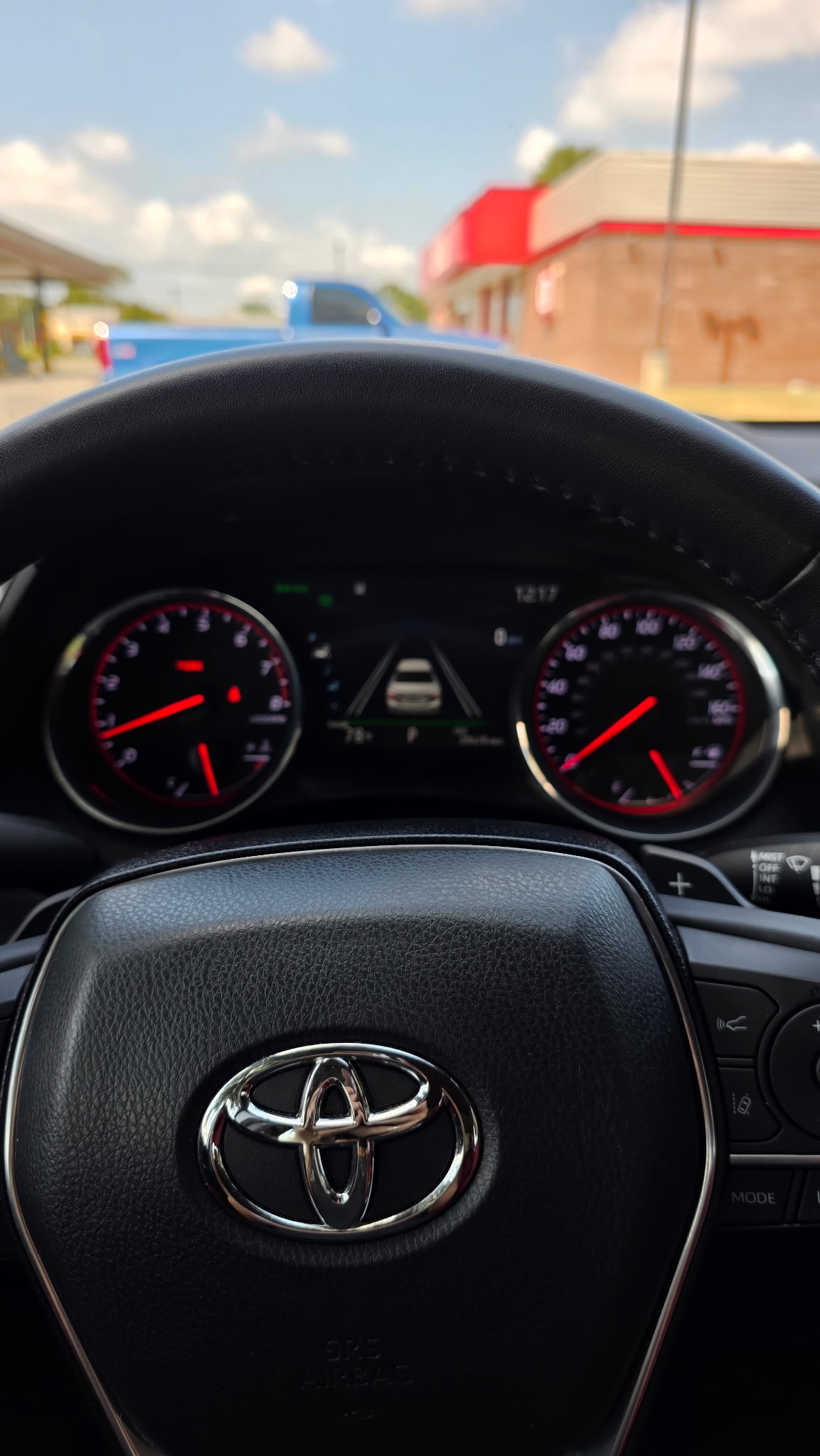 Used 2019 Toyota Camry XSE FWD image 12