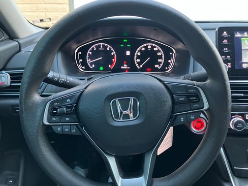 Used 2020 Honda Accord EX image 17