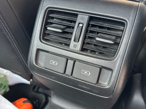 Used 2019 Honda Accord Sport image 10