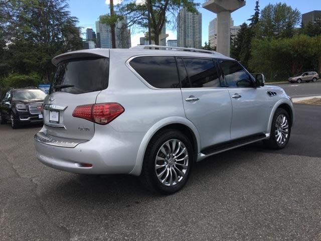 Used 2015 INFINITI QX80 4WD w/ 22" Wheel Package image 4