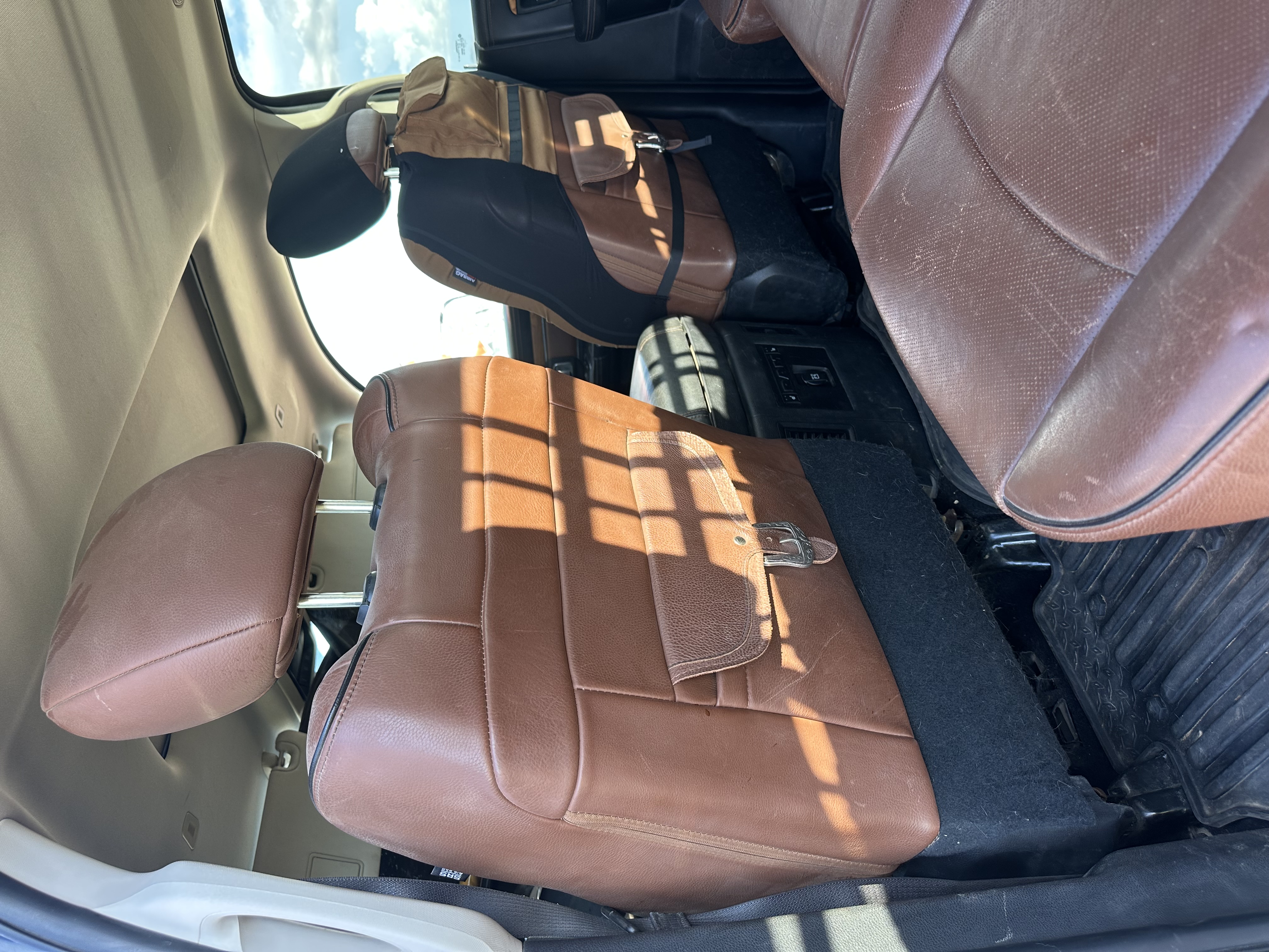 Used 2017 RAM 3500 Laramie Longhorn AWD/4WD image 11