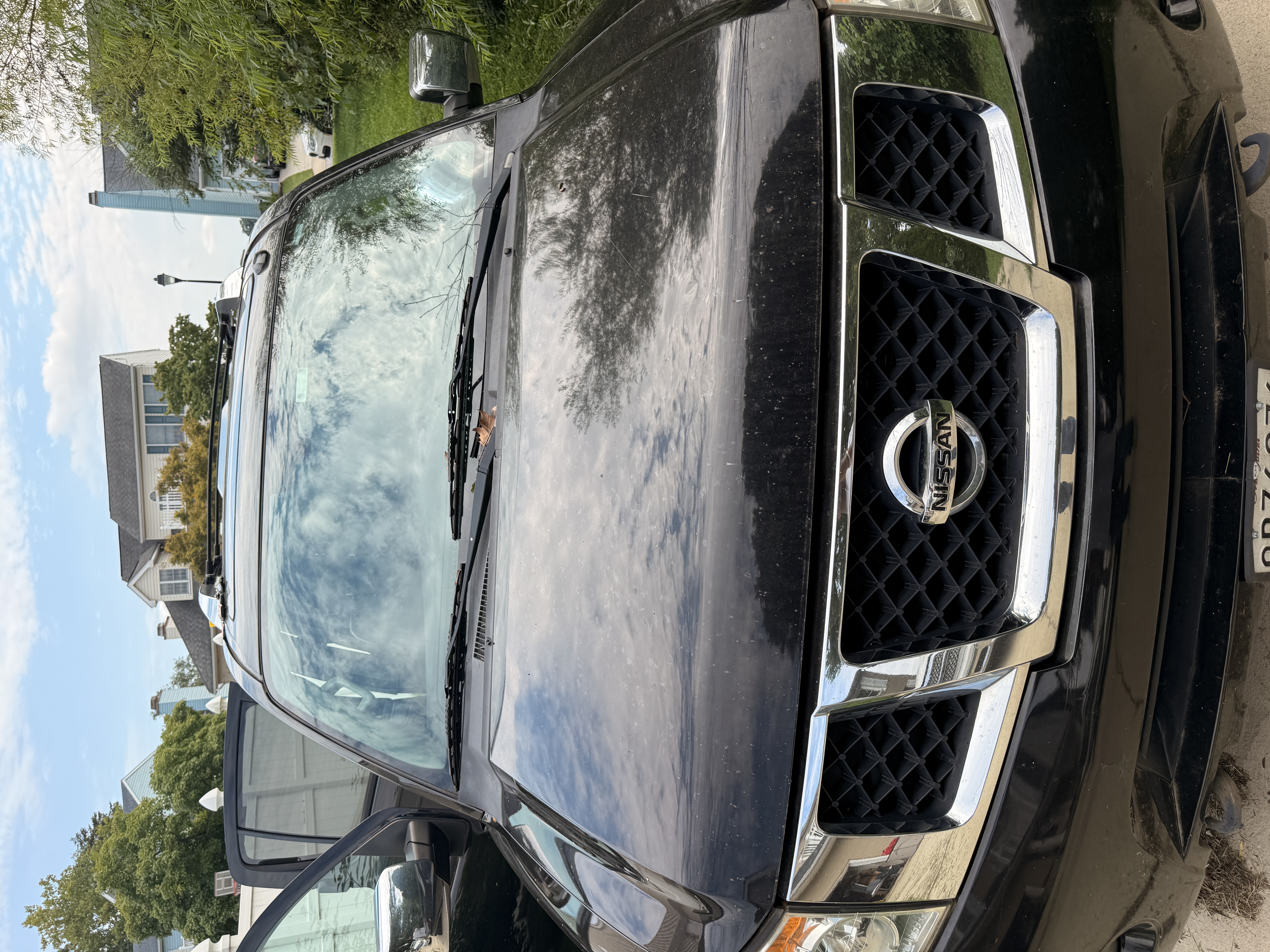 Used 2013 Nissan Armada SL AWD/4WD image 1
