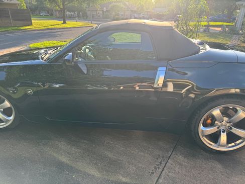 Used 2008 Nissan 350Z Grand Touring RWD image 2