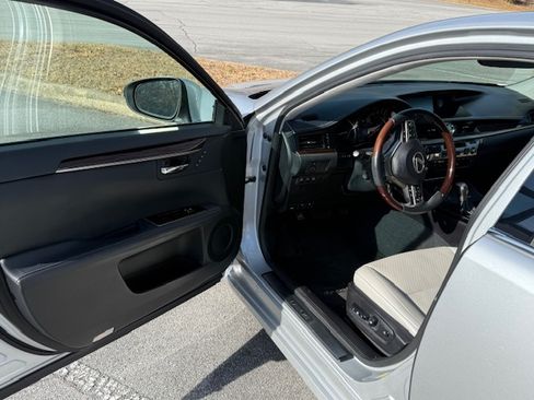 Used 2017 Lexus ES 350 image 17