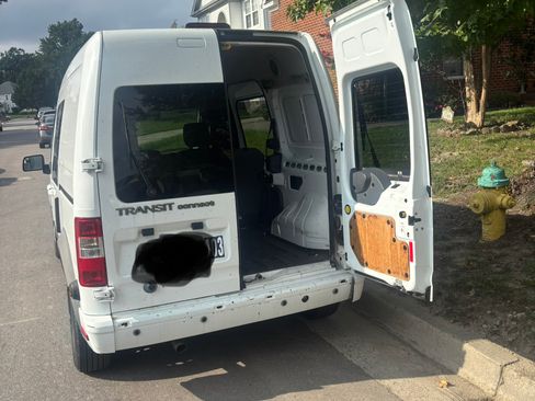 Used 2013 Ford Transit Connect XLT FWD image 6