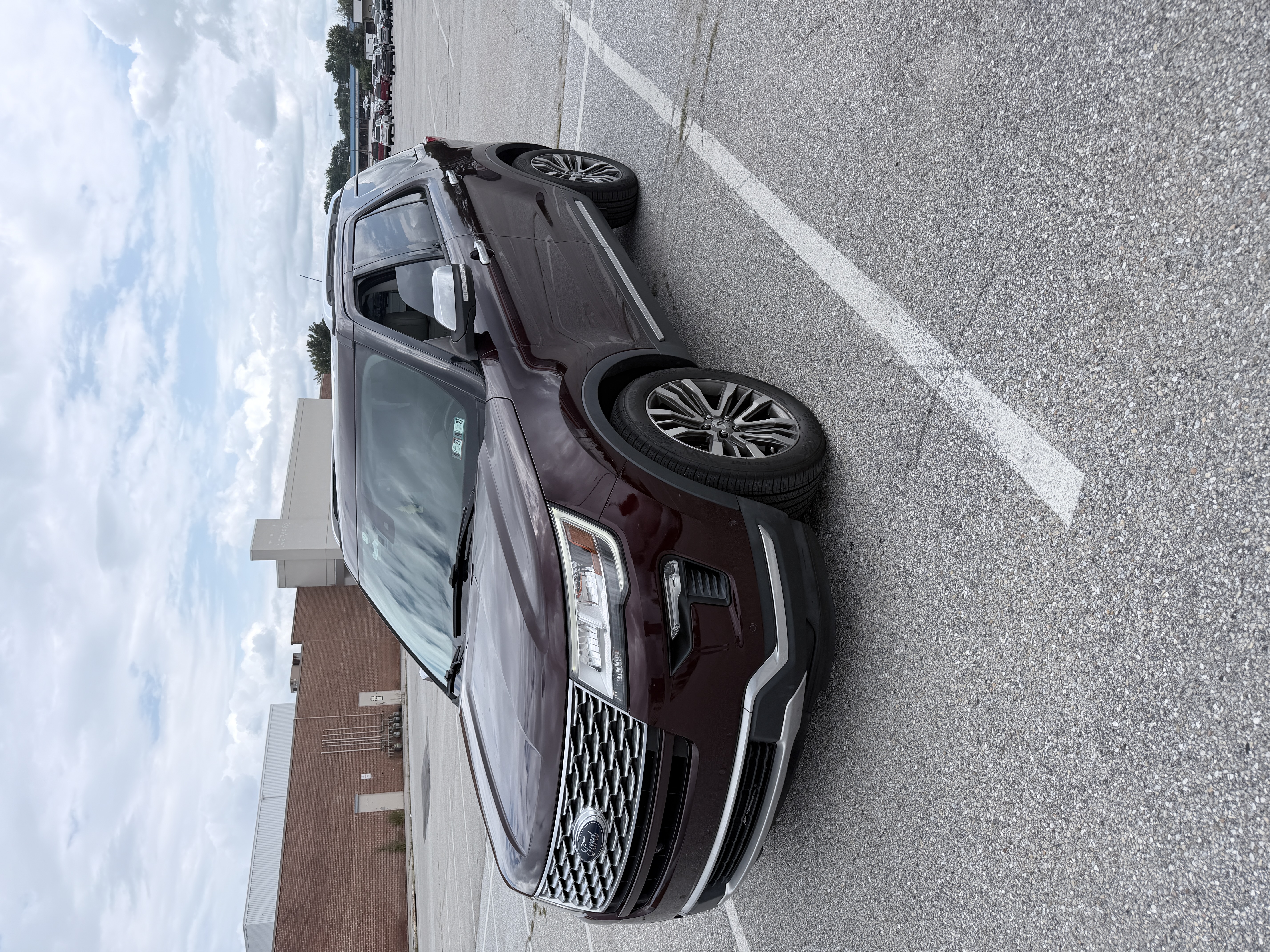 Used 2018 Ford Explorer Platinum AWD/4WD image 1