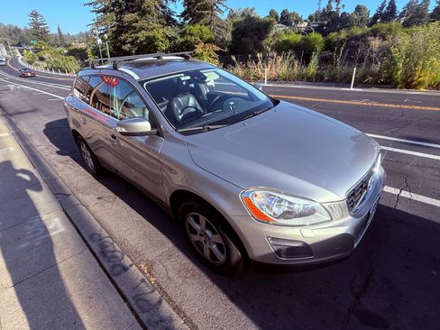Used 2011 Volvo XC60 3.2 AWD/4WD image 9