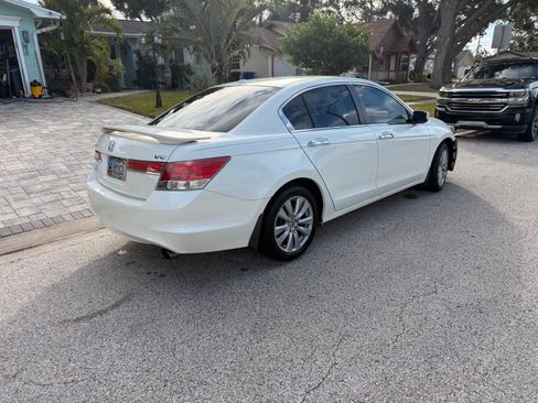 Used 2011 Honda Accord EX-L image 13