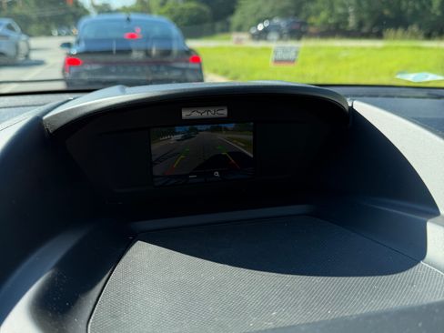 Used 2018 Ford Escape SE FWD image 8