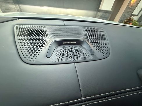 Used 2025 BMW X6 M Competition w/ Executive Package image 14