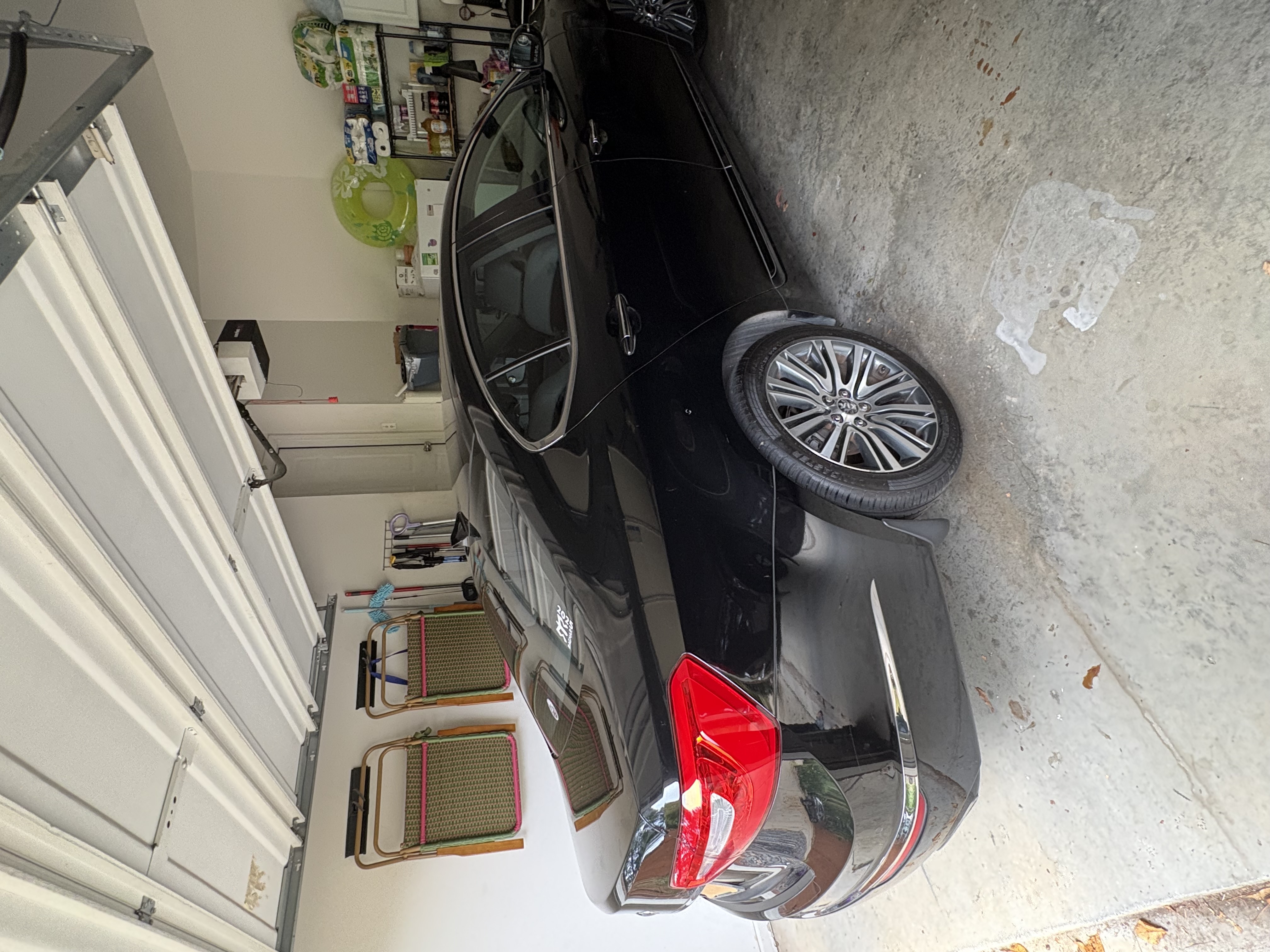 Used 2015 Kia Cadenza Premium FWD image 16