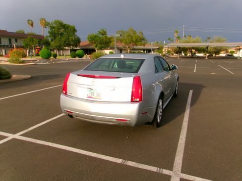 Used 2013 Cadillac CTS Luxury RWD image 6