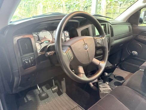 Used 2004 Dodge Ram 2500 Truck SLT image 9