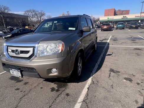 Used 2010 Honda Pilot EX image 4