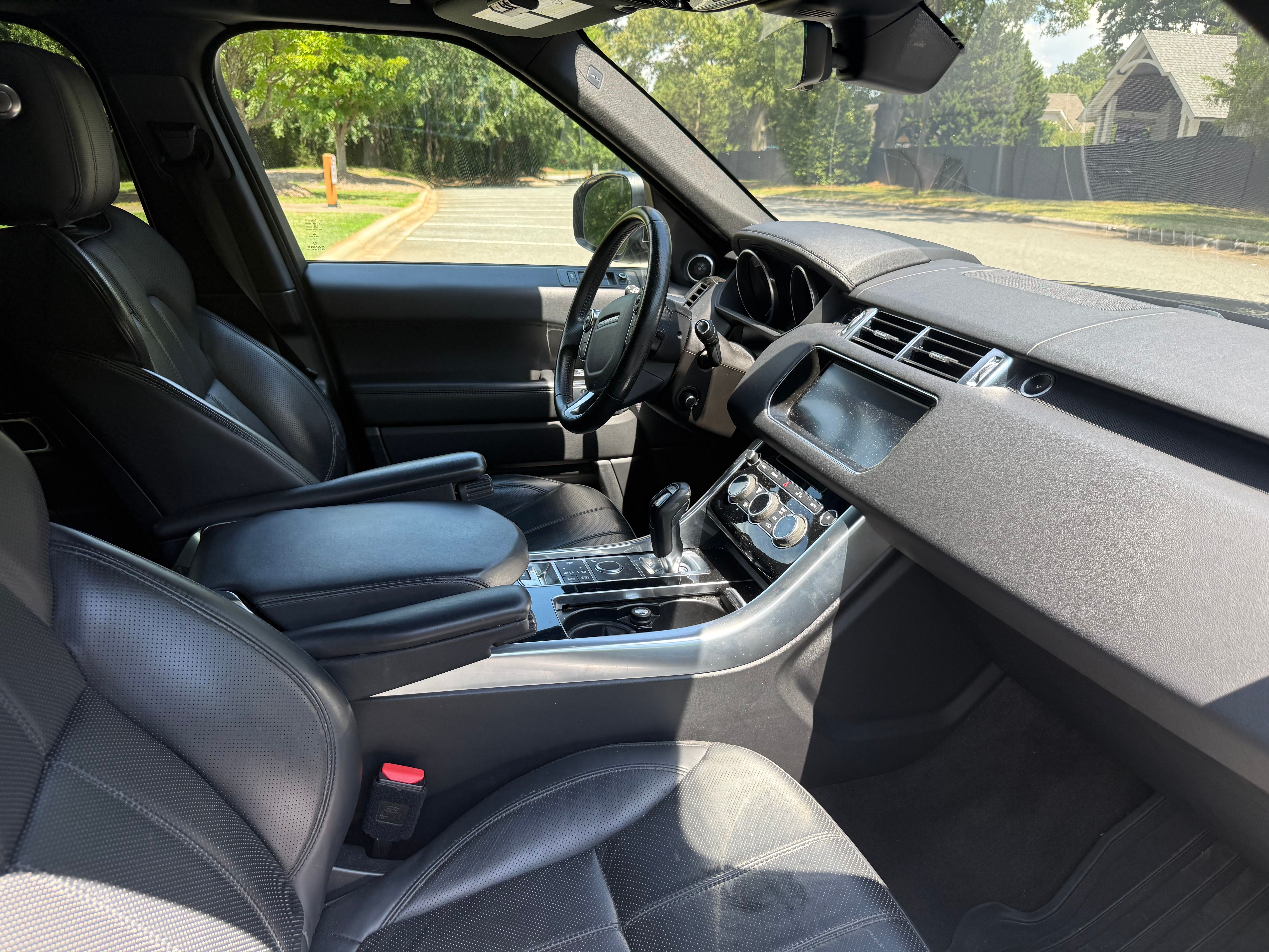 Used 2017 Land Rover Range Rover Sport HSE AWD/4WD image 10