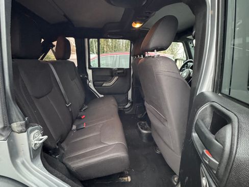 Used 2014 Jeep Wrangler Unlimited Sport w/ Quick Order Package 24S image 11