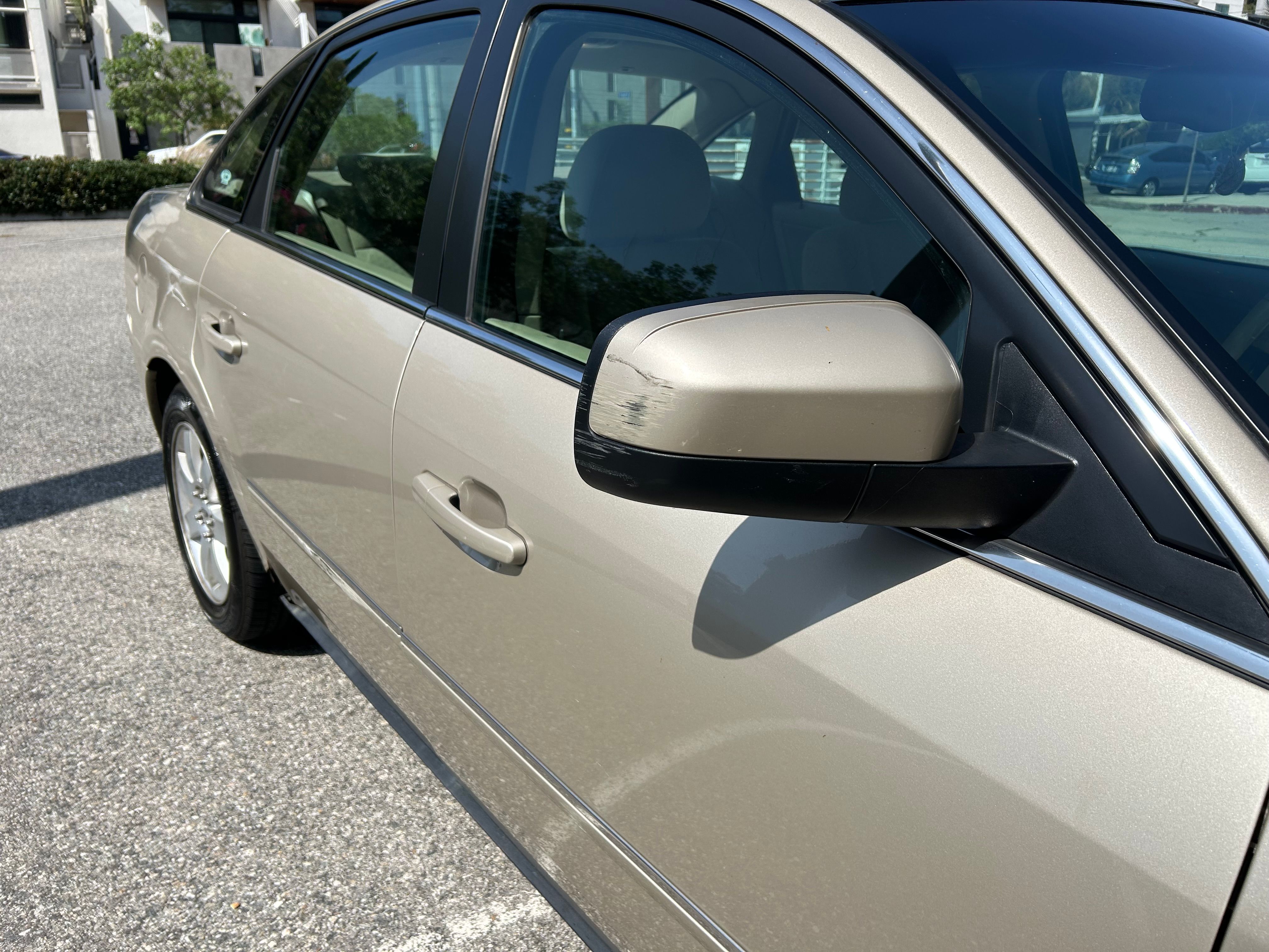 Used 2005 Ford Five Hundred SEL AWD/4WD image 6