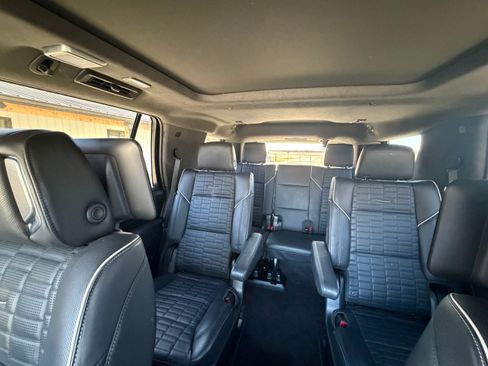 Used 2023 Cadillac Escalade V w/ Heavy-Duty Trailer Package image 5