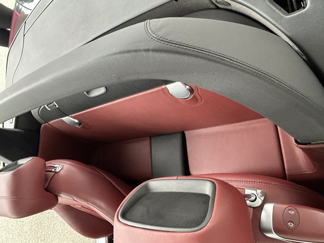 Used 2011 Mercedes-Benz SL 550 image 18