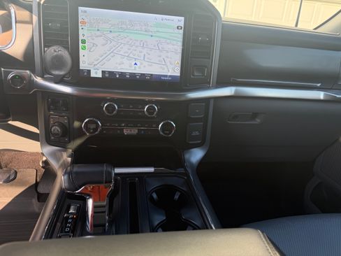 Used 2021 Ford F150 Lariat w/ Equipment Group 502A High image 28