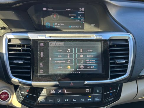 Used 2017 Honda Accord EX-L image 5