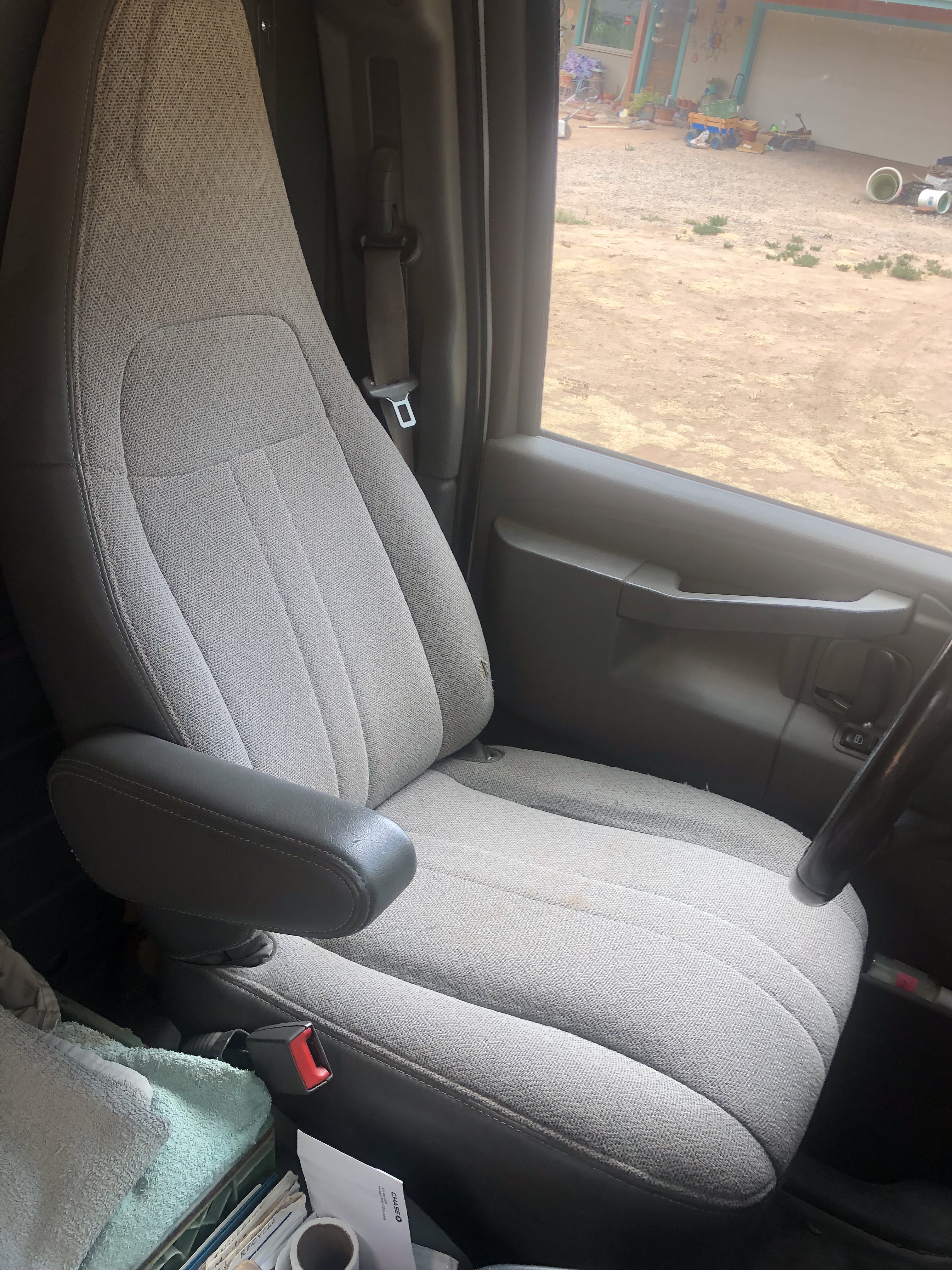 Used 2017 Chevrolet Express 2500 RWD image 10