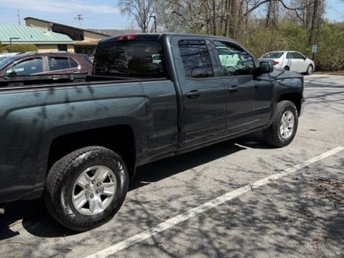 Used 2017 Chevrolet Silverado 1500 LT w/ All Star Edition image 5