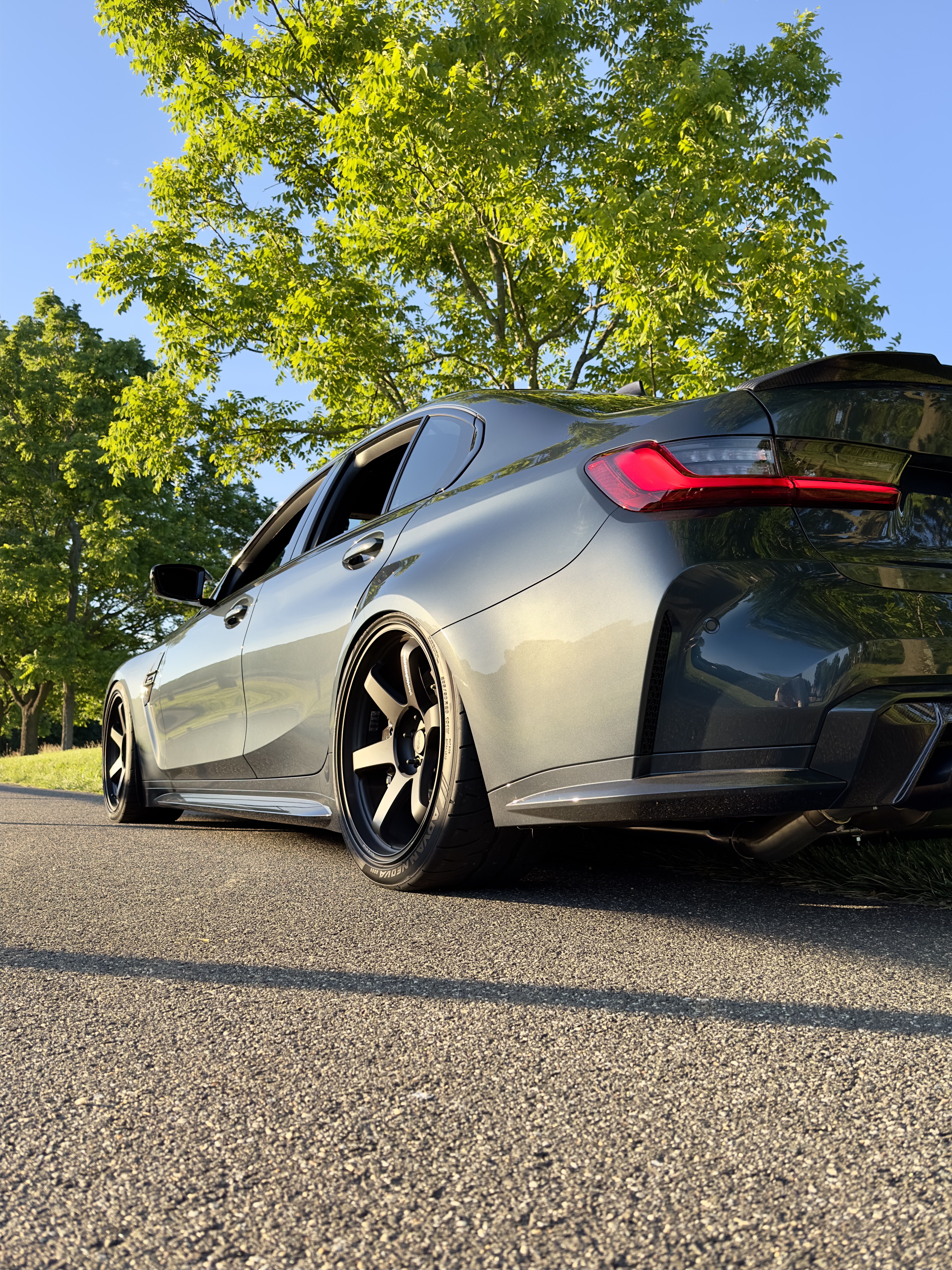 Used 2022 BMW M3 Competition w/ M Carbon Exterior Package AWD/4WD image 17