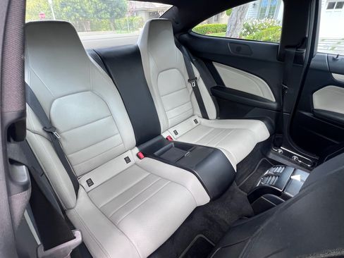 Used 2012 Mercedes-Benz C 250 Coupe image 17