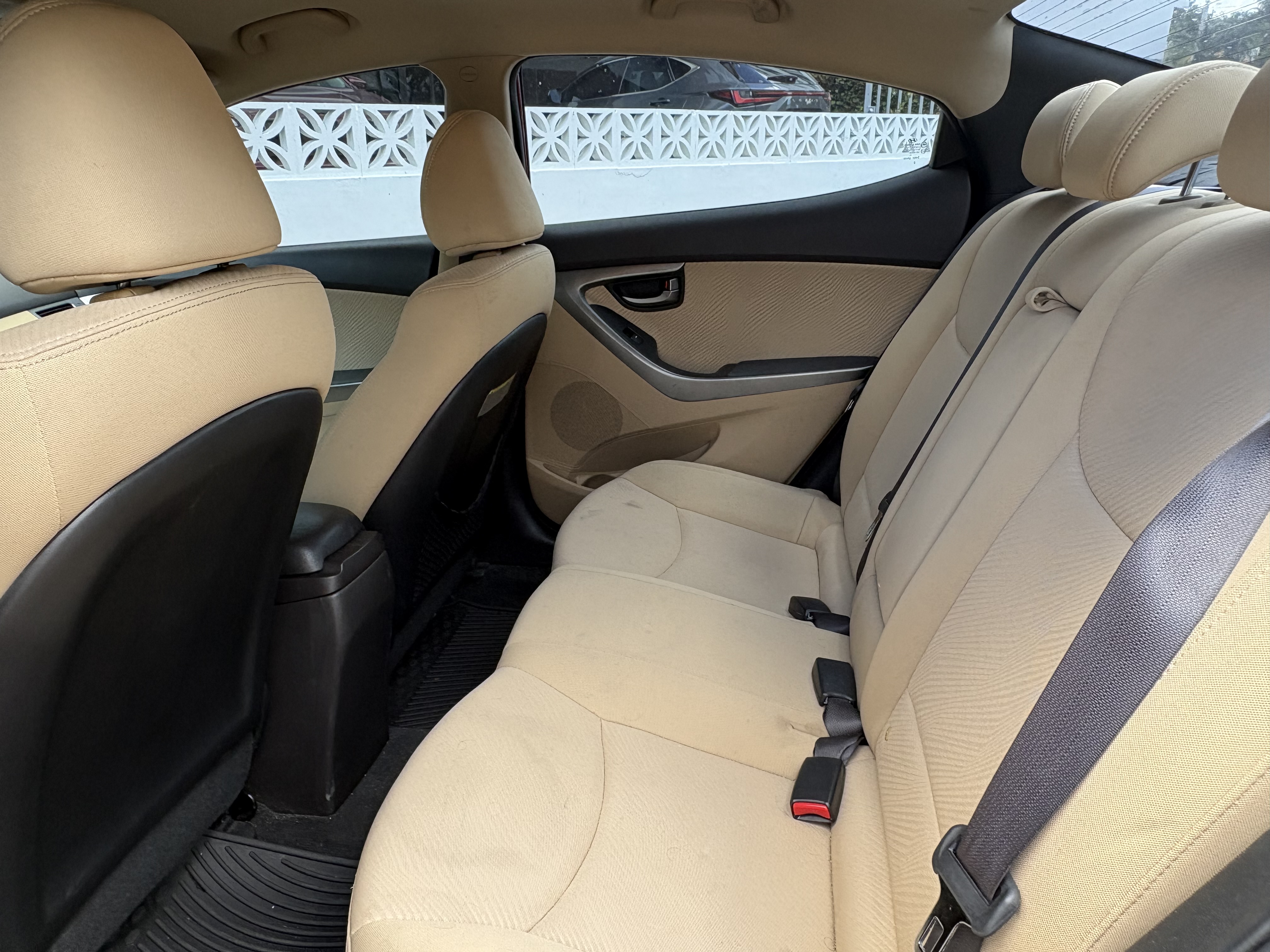 Used 2013 Hyundai Elantra GLS w/ Preferred Pkg FWD image 8