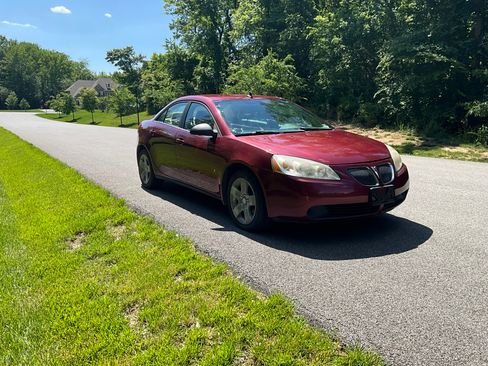 Used 2009 Pontiac G6 Sedan image 2