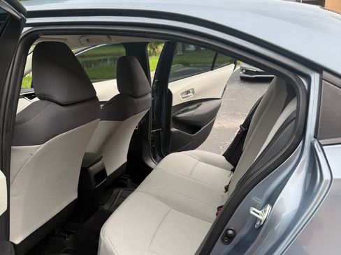 Used 2021 Toyota Corolla L FWD image 10