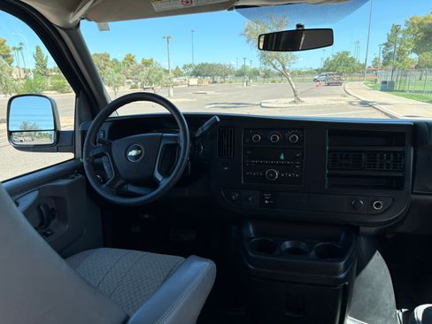 Used 2012 Chevrolet Express 3500 LT w/ LT Preferred Equipment Group image 10