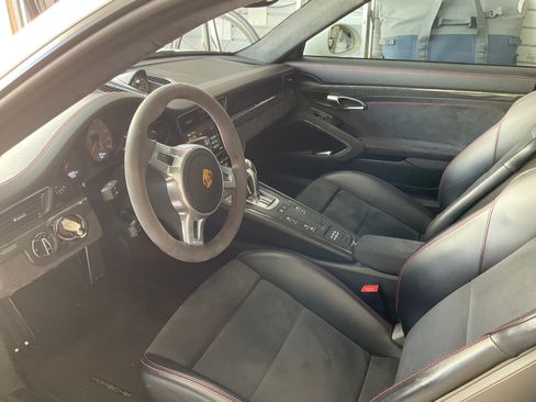 Used 2016 Porsche 911 GT3 image 14