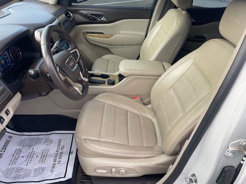 Used 2017 GMC Acadia Denali w/ Technology Package image 6