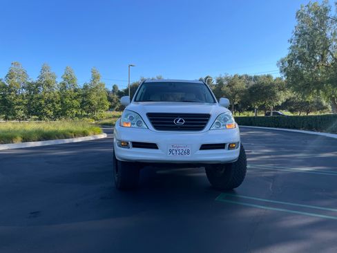 Used 2005 Lexus GX 470 AWD/4WD image 2